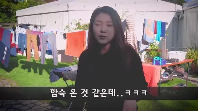 독일 뮌헨 텐트 체험 중 외국인 여성 암내에 정신 혼미해진 한국인.jpg
