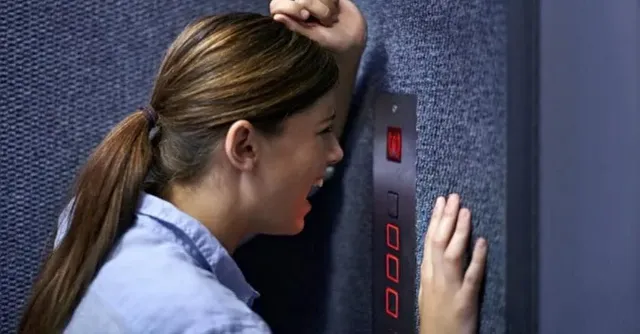 엘리베이터 타는 꿈 공감....