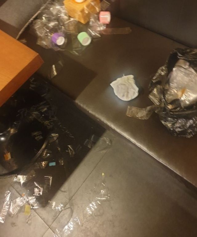 애기들 잔뜩 데려온 손님 받았다가 현타쎄게온 치킨집 사장님