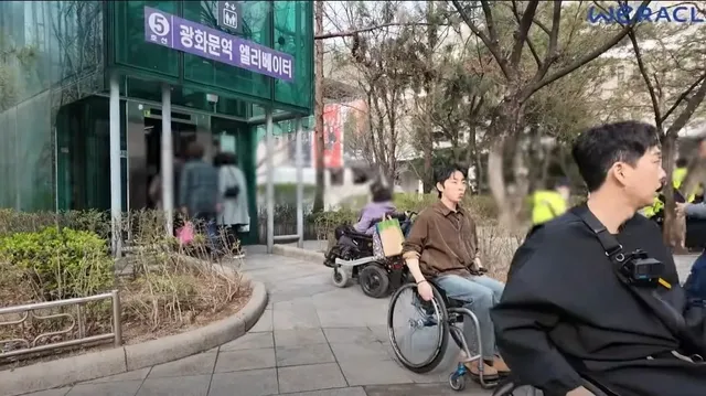 휠체어타고 지하철 가면 생기는 일