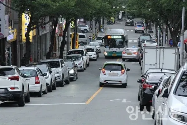 갤럭시 ai - 불법 갓길 주정차들 지워보기