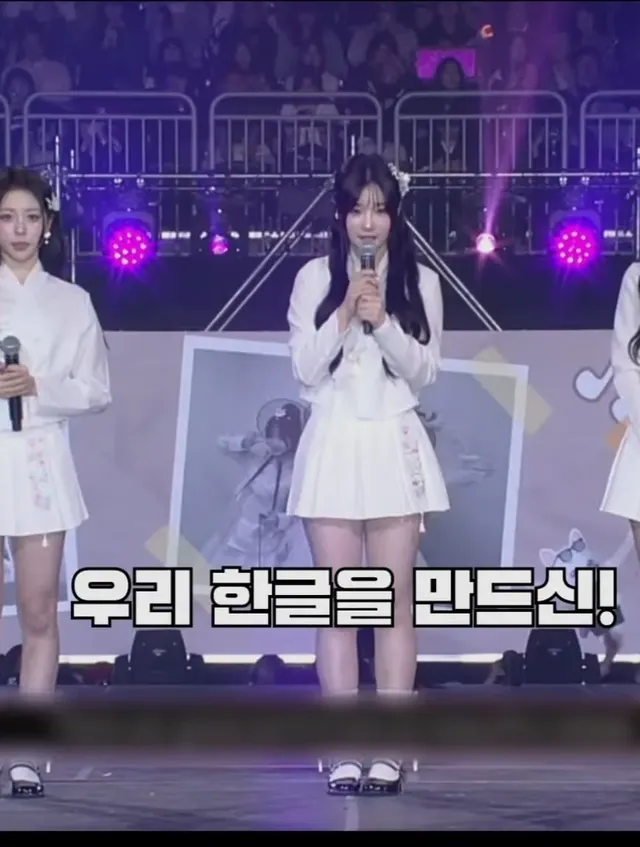 아이돌들의 엄격한 선후배 문화.jpg