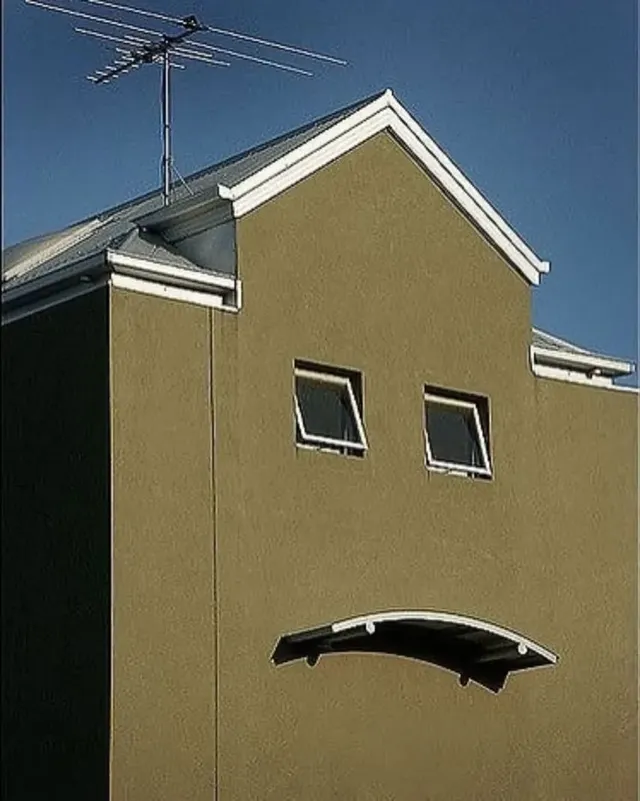 누군가 지켜보고 있는 느낌