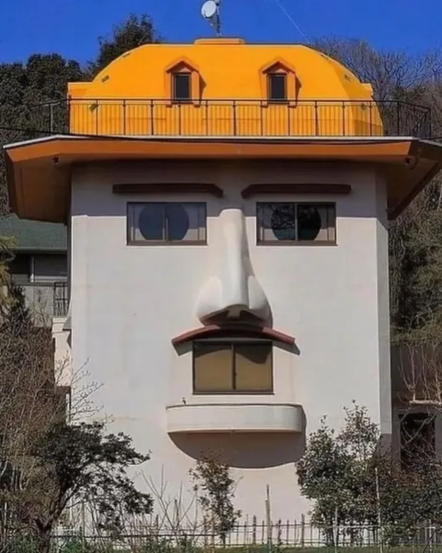 누군가 지켜보고 있는 느낌