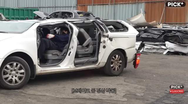 자동차로 미친짓하는 채널 근황.jpg