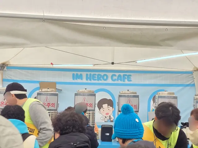 임영웅 고척돔콘서트 스크린 근황 ㄷㄷㄷ;;.jpg