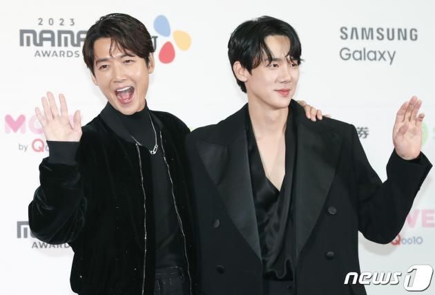 배우 정경호와 유연석(오른쪽)이 절친케미를 선보였다. ⓒ News1 권현진 기자