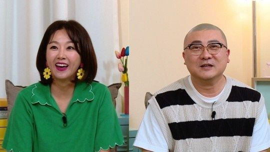 쇼호스트로 활약 중인 김지혜, 염경환. (KBS 2TV '옥탑방의 문제아들' 갈무리) / DBC뉴스