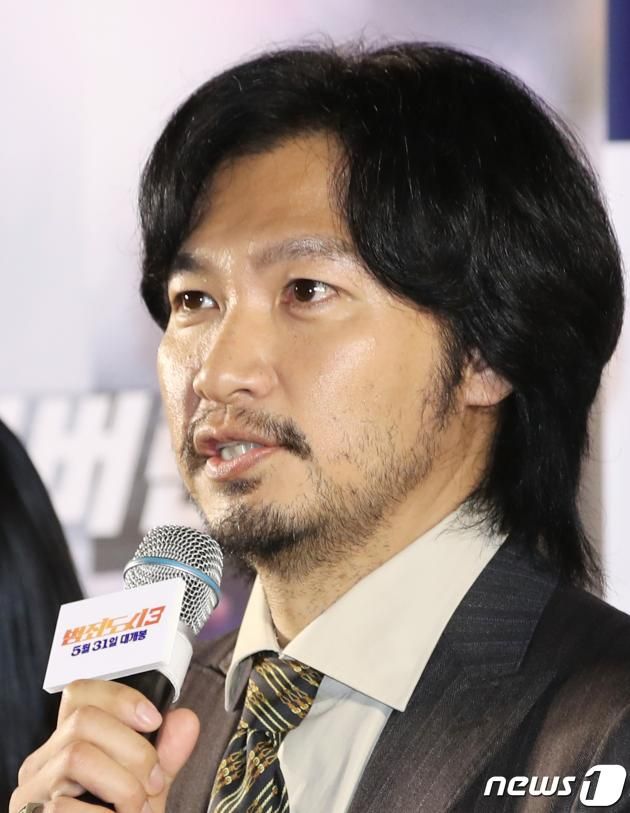 배우 아오키 무네타카가 22일 오후 서울 강남구 메가박스 코엑스에서 진행된 영화 '범죄도시3' 언론배급시사회에서 인사말을 하고 있다. ‘범죄도시3’는 대체불가 괴물형사 마석도(마동석 분)가 서울 광수대로 이동 후, 신종 마약 범죄 사건의 배후인 주성철(이준혁 분)과 마약 사건에 연루된 또 다른 빌런 리키(아오키 무네타카 분)를 잡기 위해 펼치는 통쾌한 범죄 소탕 작전을 그린 작품이다. 2023.5.22/뉴스1 ⓒ News1 권현진 기자
