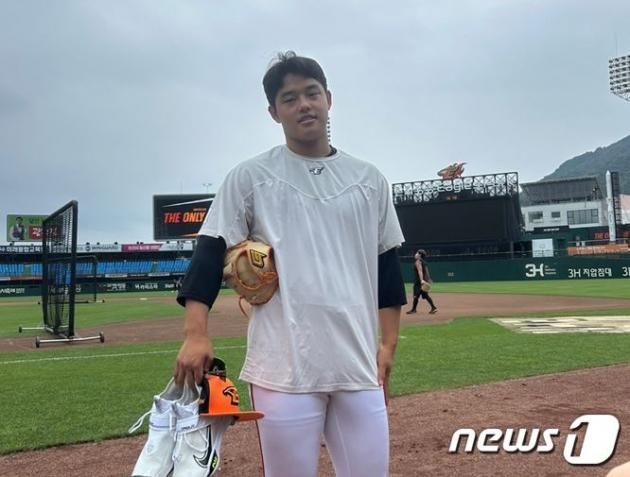 28일 대전 한화생명이글스파크에서 만난 문동주. ⓒ News1 문대현 기자