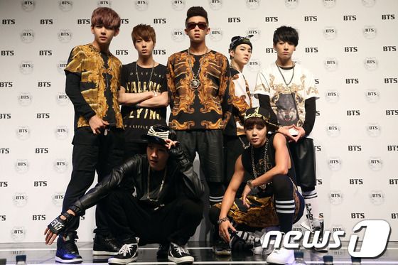 데뷔 쇼케이스 당시의 방탄소년단 ⓒ News1
