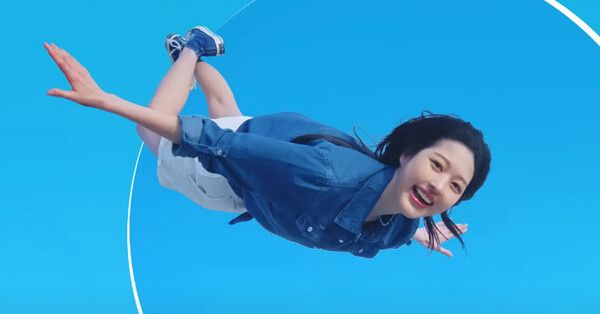 다이빙 하는 모습의 장다아 /사진=아큐브 유튜브