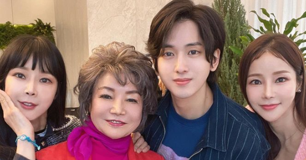 류필립의 장모님과 처제 그리고 미나 (출처 - 인스타그램)