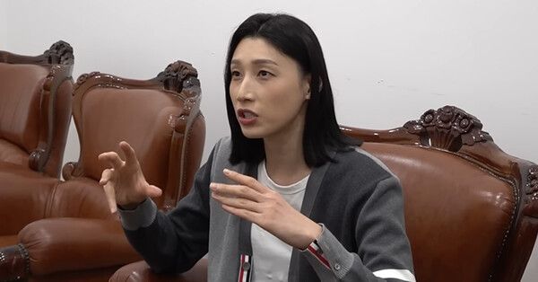 소변보는 모습까지 검사 /사진=유튜브
