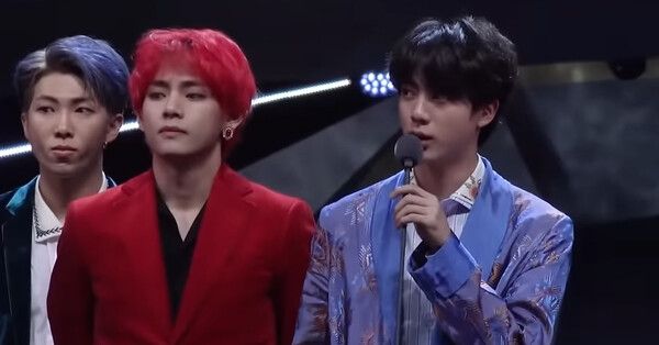 수상 소감으로 팀 해체를 생각했던 사실을 밝힌 진 /사진='슈취타'