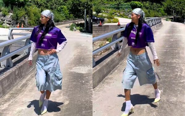 시골길 패션쇼를 선보이다 웃음이 터진 이효리 /사진=인스타그램