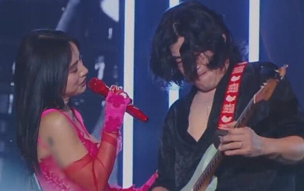 무대를 장악하는 이효리와 이상순 /사진='댄스가수 유랑단'