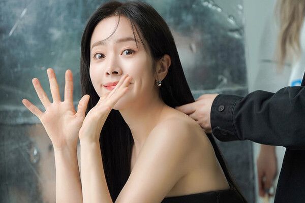 출처 - BH엔터테인먼트