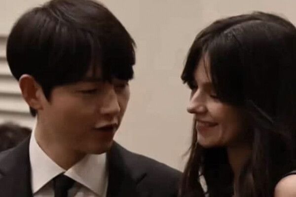 출처 - 송중기 SNS