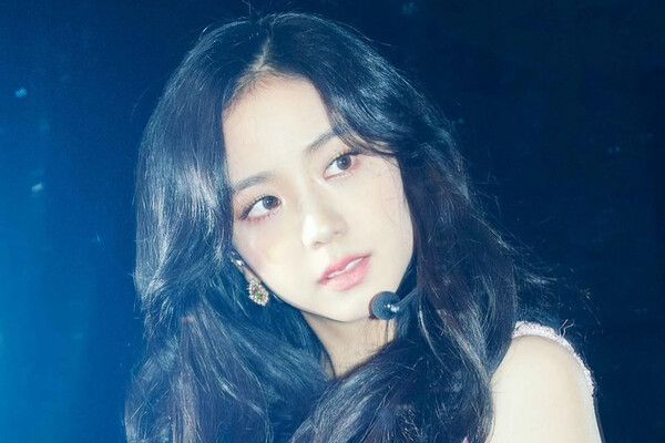 출처 - 지수 인스타그램