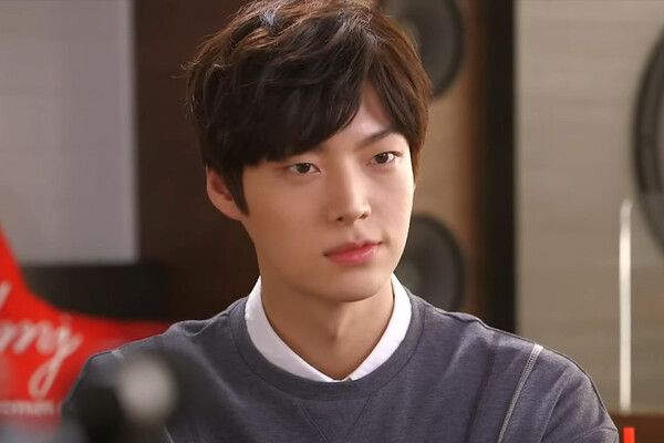 SBS '별에서 온 그대'