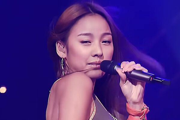 출처 - SBS 예능 '인기가요'