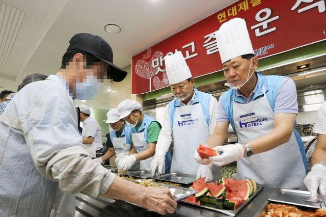 호국보훈의 달 맞이 나눔활동_건강식 배식활동