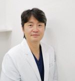 명안과 윤용준 원장