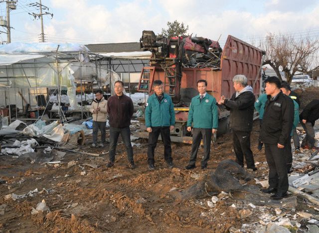 3. 음성군, 대설 피해 농가 빠른 복구 위해 ‘분주’(1)