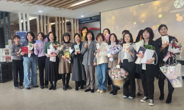 사본 -(사진4) 출판기념회(1)