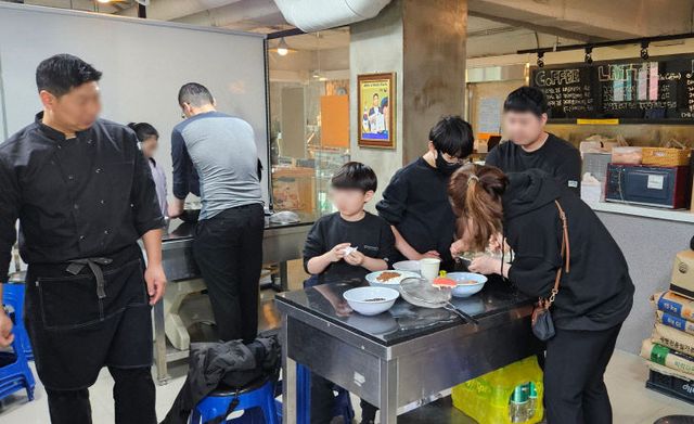 가족사랑 프로그램 사진(베이킹 과정)