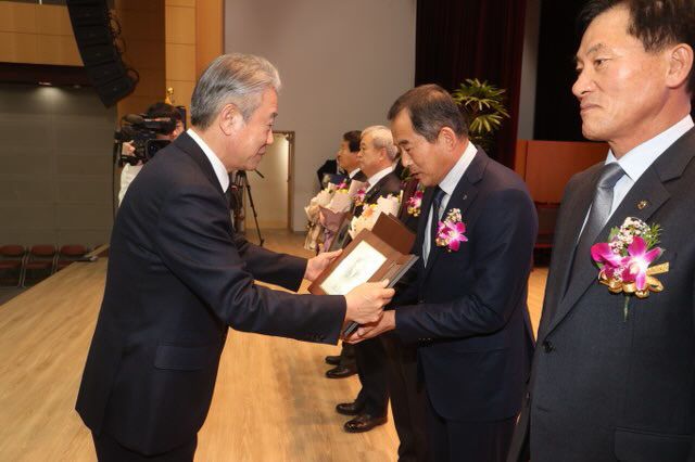 농협충남세종본부, 지도사업선도농협상 선정 시상