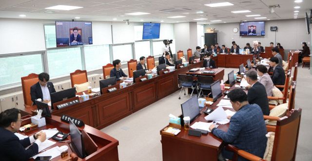 경기도의회 의회운영위원회, 상임위원회 총 9건 안건 처리