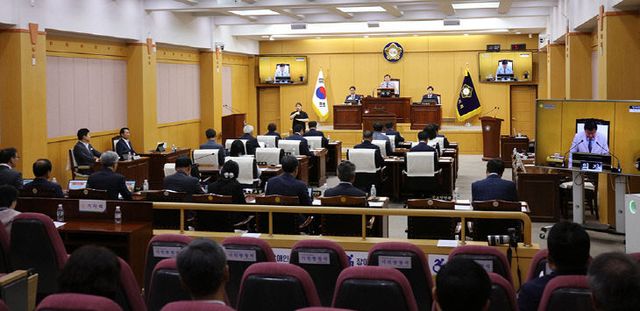 240524 서산시의회, 제294회 임시회 마무리 (2)