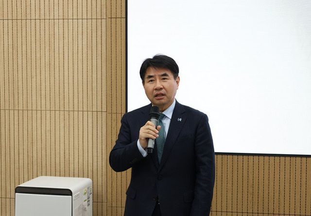 2. 이원희 한경국립대학교 총장