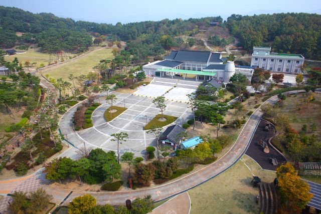 백제군사박물관전경