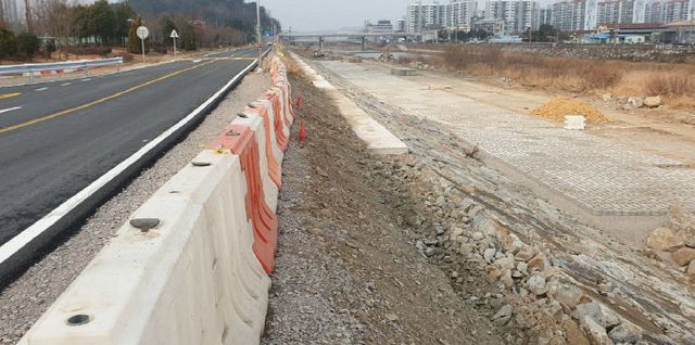 사천강에 보행자 안전도로 생긴다