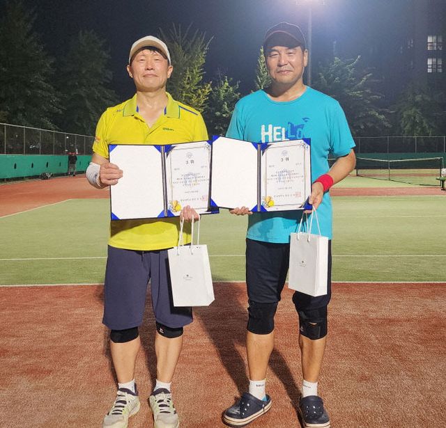 251001_2 동아대 김정일 허재입상