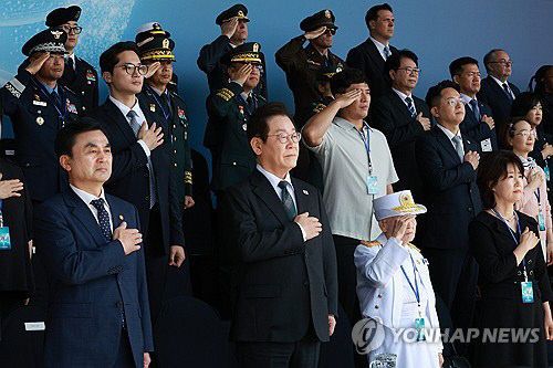 20251001000511_PYH2025100106980001300_P2