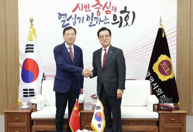 1. 중국 시안시 대표단 대전시의회 방문(2025.10.21.)-2