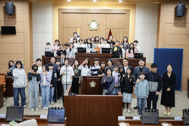 김해시의회, 김해가야초등학교 의회 견학01