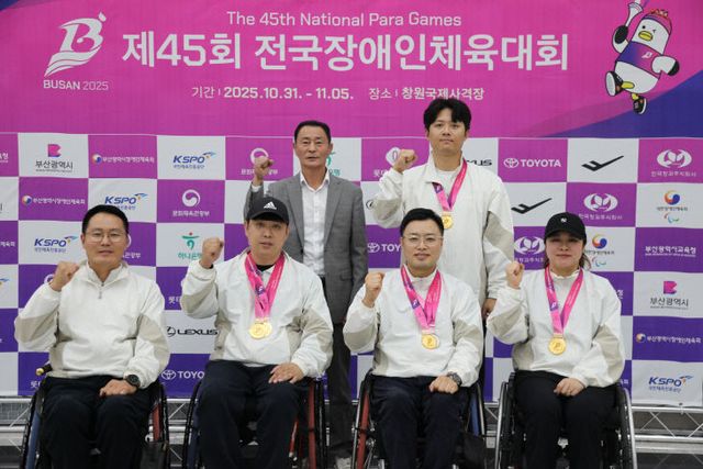 사격선수단_시상_후_기념사진(체육진흥과)