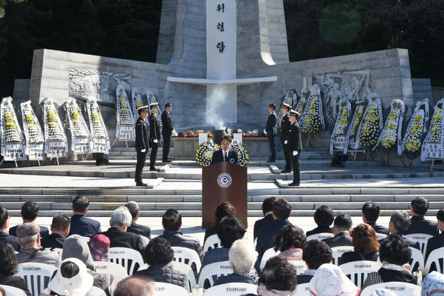 251029-제47회 순직선원 위령제-DSC_4236