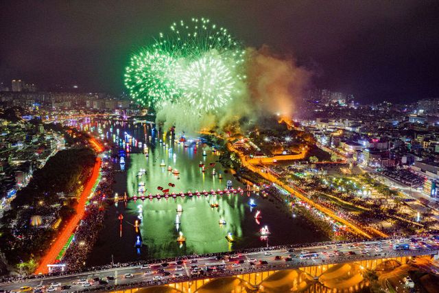 진주남강유등축제 불꽃놀이