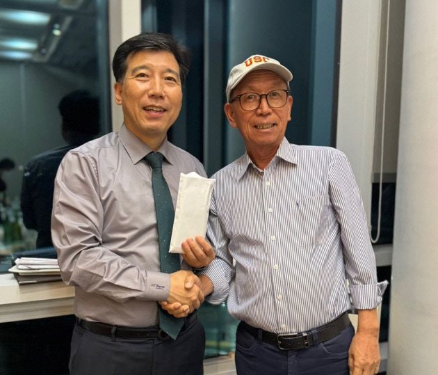 251113_1 동아대 기부1