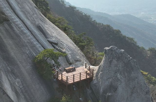 의정부시, 수락산 기차바위 전망대 및 쉼터 조성완료…시민에