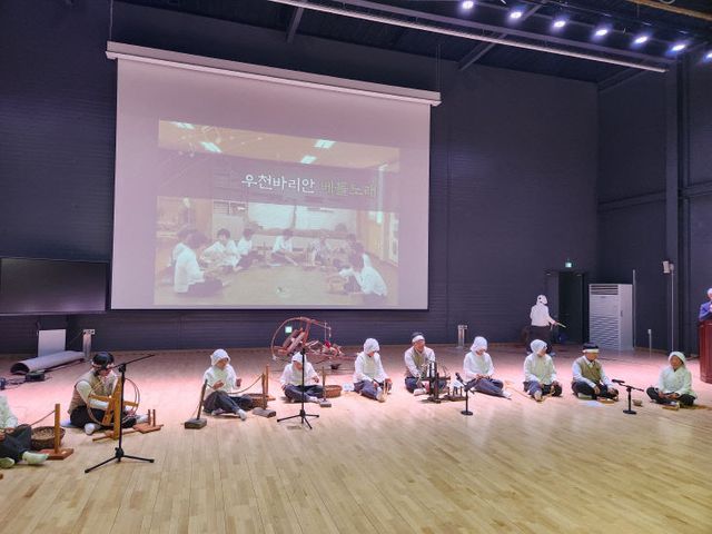 우천바리안마을, 전통 길쌈문화 기반