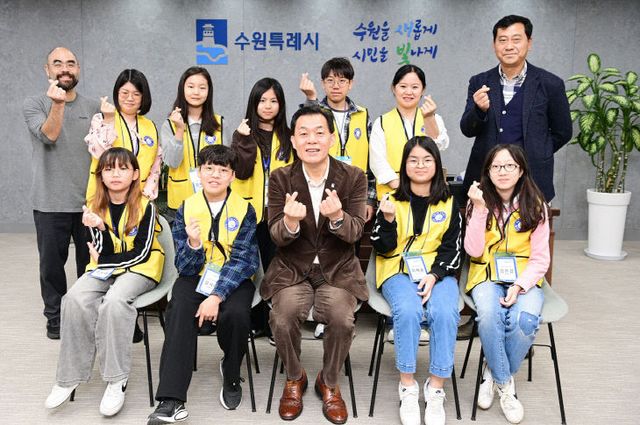 이재준 수원특례시장, 멋진 수원 ‘청개구리 기자단’ 정담회