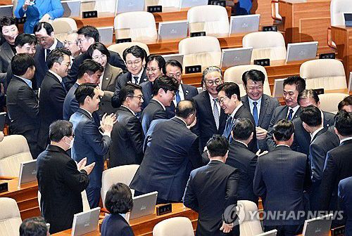 20251104003074_PYH2025110409350001300_P2