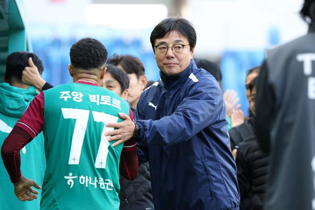 1106_대전 전북 프리뷰(36R) 사진_황선홍 감독